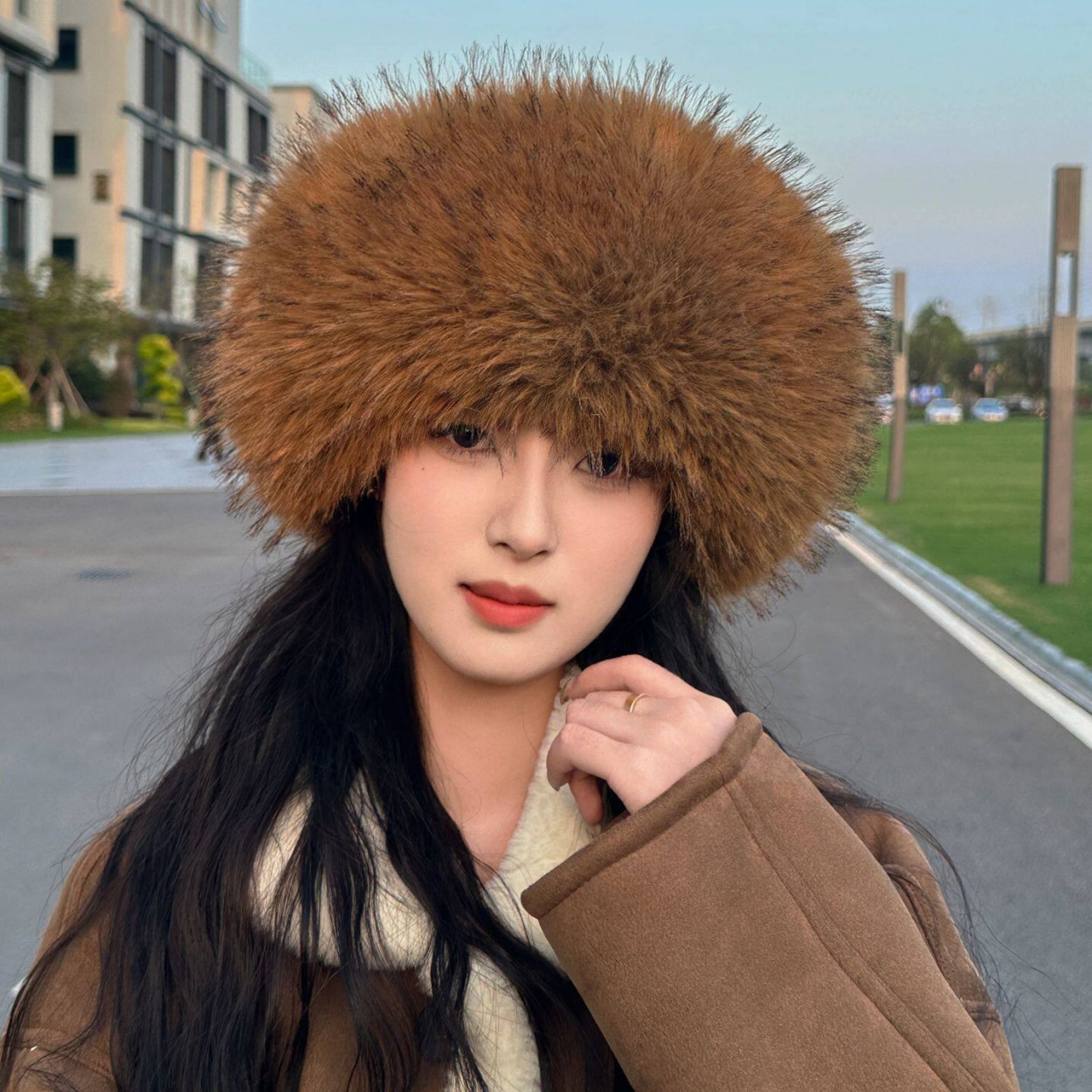 Women Fashion Hats - Soft Plush Faux Fox Fur Circle
