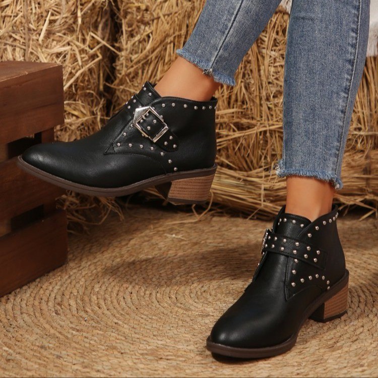 Autumn and Winter Rivet Fashio - Women'S Fashion Trends Spring 2026 recension och pris