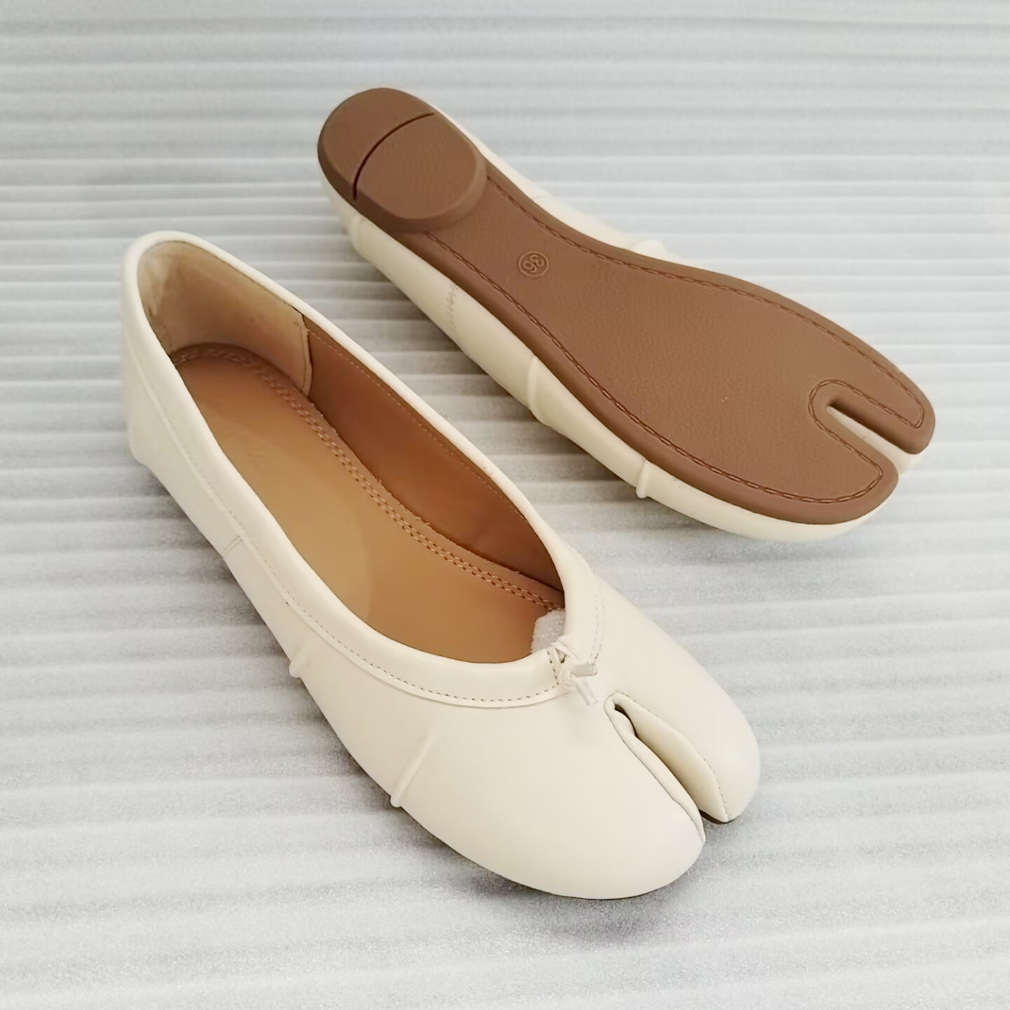 NEW Split Toe Flat Shoes Women - Women'S Fashion Walking Shoes recension och pris